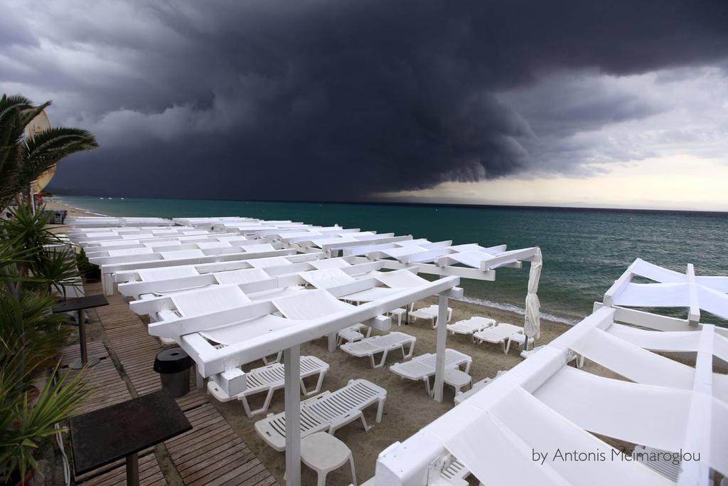 Nefeli Seaside Apartments بوليخرونو المظهر الخارجي الصورة